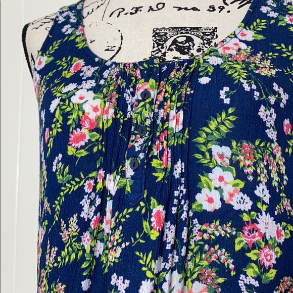 Navy Floral Button-Up Tank Top with Lace Back - Picture 2 of 8